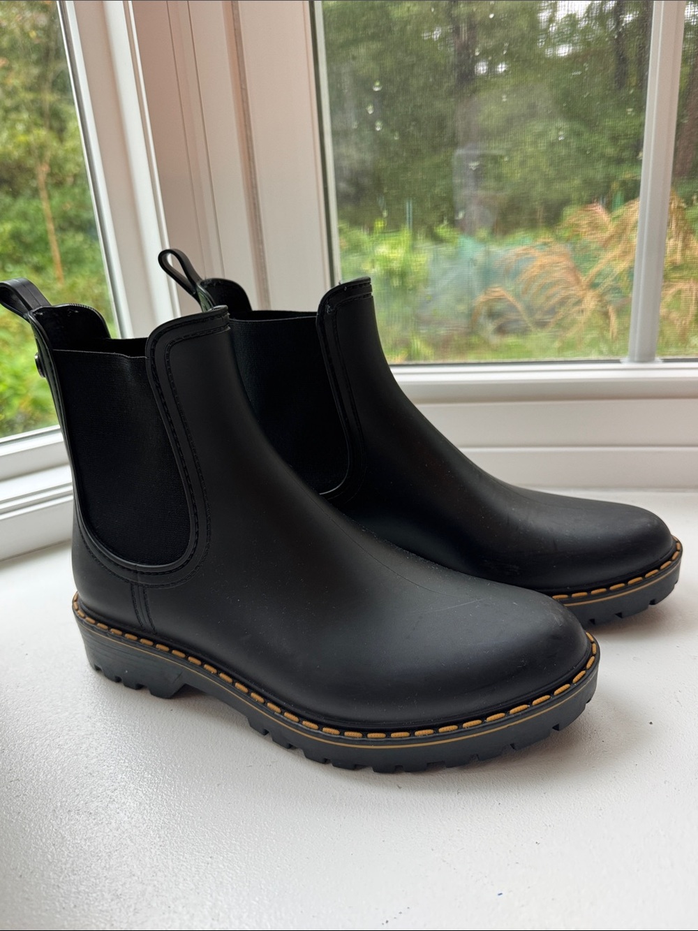 IGOR Size 37 Rubber Boots Gently Worn